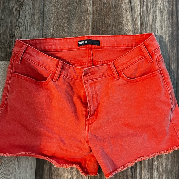 Levis size 16 orange jean shorts - Picture 2 of 2